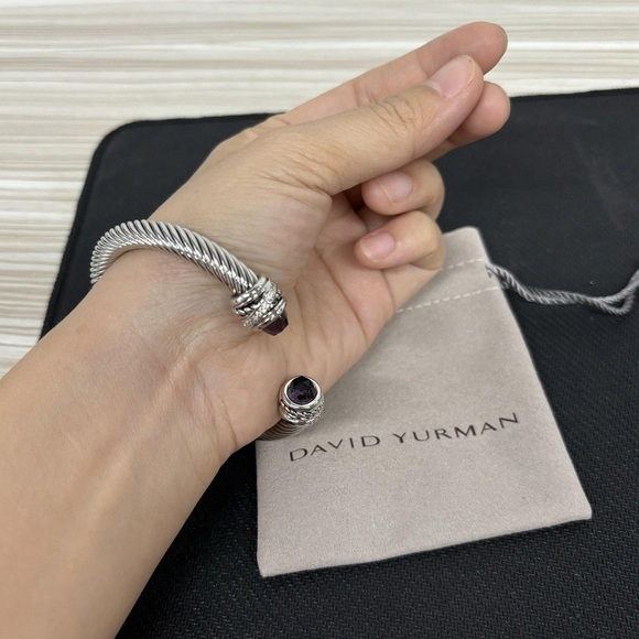 David Yurman Silver Bracelet with Dark Gemstone Tips - Picture 4 of 4